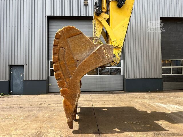 Tela-alustainen kaivinkone Komatsu PC1250-11E0 - CE certified