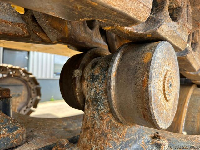 Tela-alustainen kaivinkone Komatsu PC1250-11E0 - CE certified