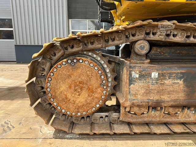 Tela-alustainen kaivinkone Komatsu PC1250-11E0 - CE certified