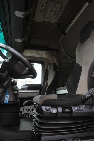 Volume trekker MAN TGX 18.510 4x2 LLS-U XXL 2 x Tank Nr.: 825