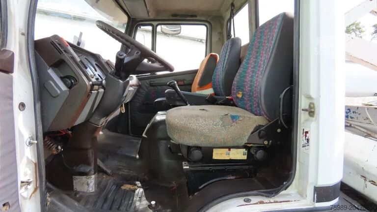 Système de câbles Mercedes-Benz 1514 Manual diesel pomp. Very clean