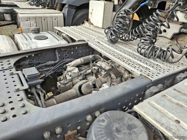 Tracteur routier standard MERCEDES-BENZ 1843 Actros