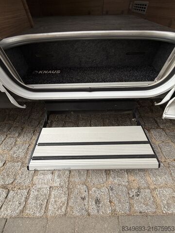 Półzintegrowany kamper Knaus VAN TI 650 MEG