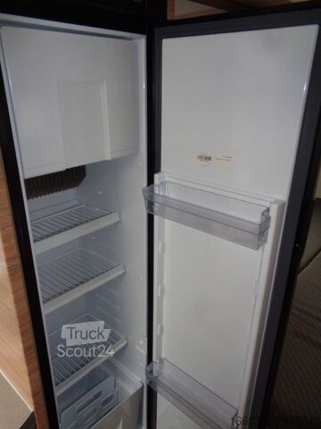 Autorulotă semi-integrată WEINSBERG CaraCompact 600 MF *DuoControl*e. Einstiegstufe*