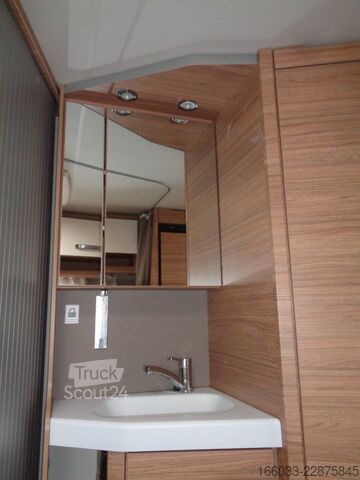 Autorulotă semi-integrată WEINSBERG CaraCompact 600 MF *DuoControl*e. Einstiegstufe*