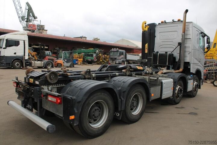 Abrollkipper VOLVO FH 540 8x4 BB - HYVA 28-55S - Nr.: 465