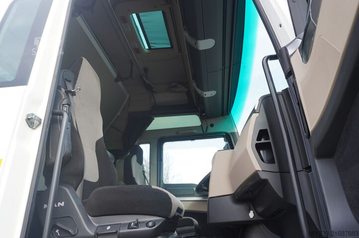 Autocamion cu macara / 2 unități MAN TGX 26.470 tow truck / NEW galvanized