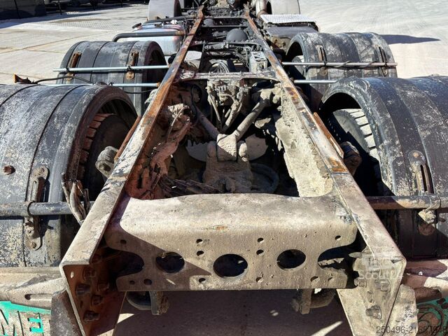 Važiuoklės kabina Mercedes-Benz Arocs 4142 8x4 PTO / FULL STEEL / CHASSIS L=735...