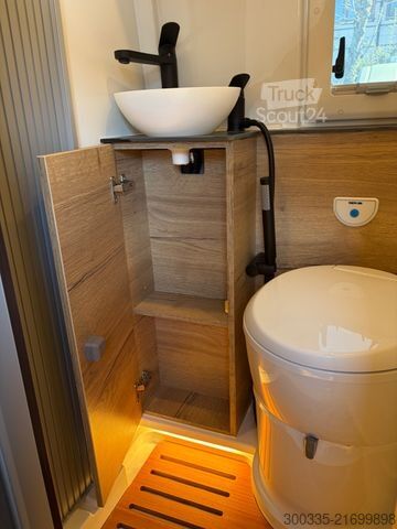 Obytný vůz PÖSSL Roadstar X - Vollausstattung -