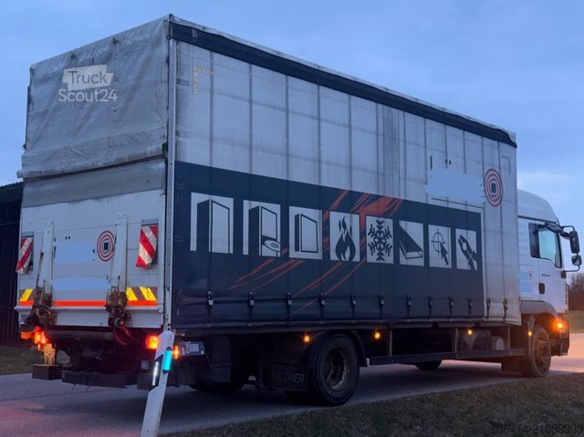 Platós teherautó ponyvával MAN TGM 12.290