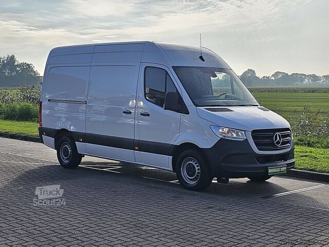 Hochdachkombi MERCEDES-BENZ SPRINTER 317 L2H2 RWD Automaat Airco Mbux Camer...
