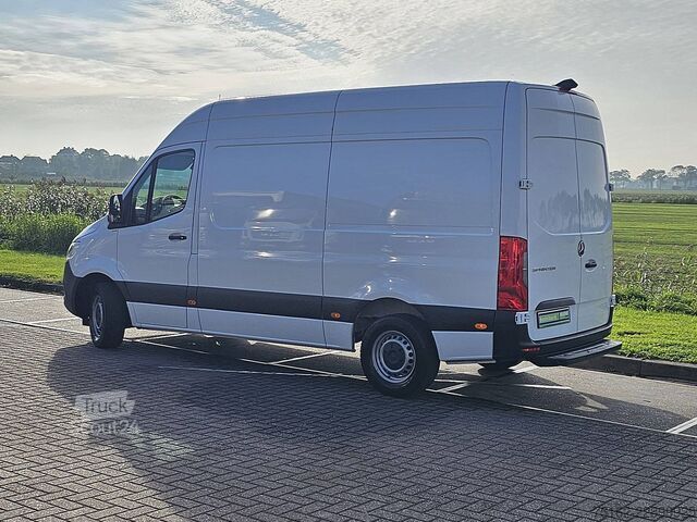 Hochdachkombi MERCEDES-BENZ SPRINTER 317 L2H2 RWD Automaat Airco Mbux Camer...