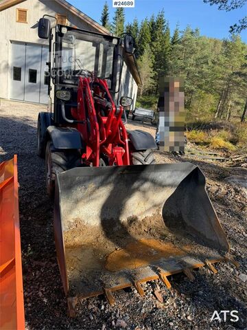 Carregadeira Heracles H280 Wheel Loader w/Snow Plow, Bucket and Pallet F