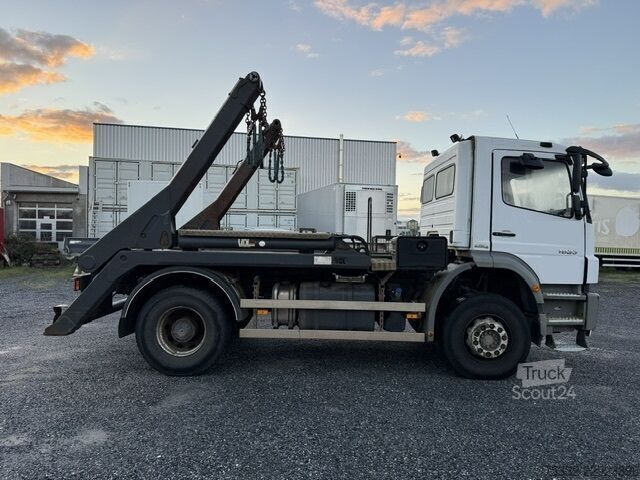 Varebil Mercedes-Benz Axor 1833 Tele Absetz VDL Schalter Klima