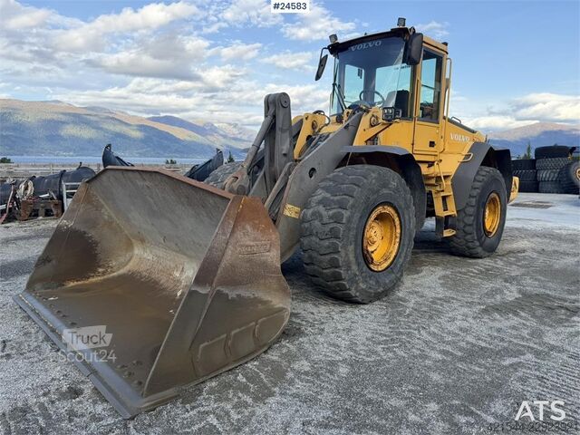 Nakladač Volvo L120E Wheel Loader w/Bucket