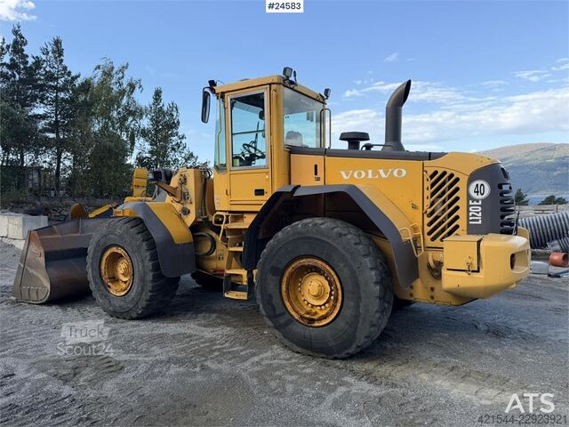 Nakladač Volvo L120E Wheel Loader w/Bucket