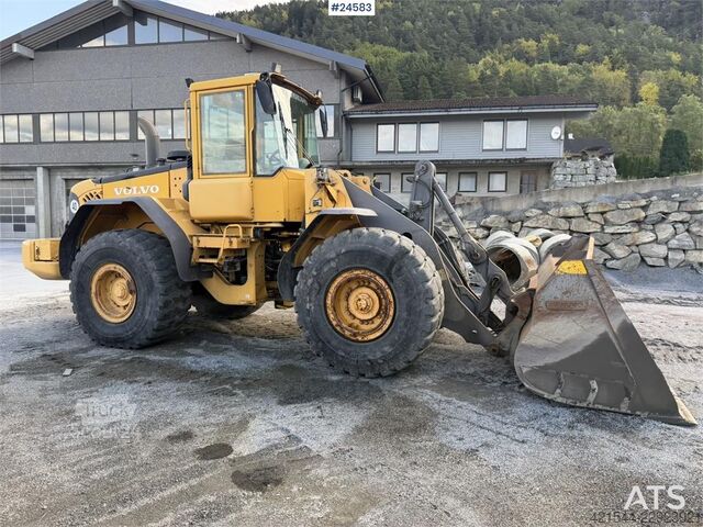 Nakladač Volvo L120E Wheel Loader w/Bucket