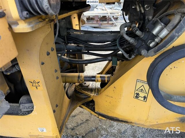 Nakladač Volvo L120E Wheel Loader w/Bucket