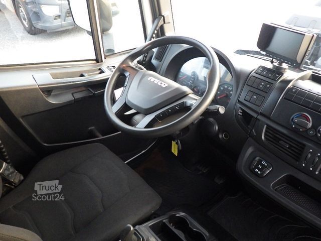 Фургон (вантажний автомобіль) IVECO ML 160 E 32 P Koffer 7,25m/LBW/AHK/Klima/69 tkm