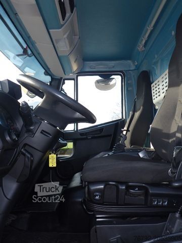 Фургон (вантажний автомобіль) IVECO ML 160 E 32 P Koffer 7,25m/LBW/AHK/Klima/69 tkm