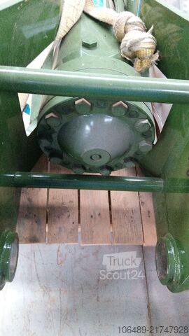 Equippo Deutschland GmbH Equippo Deutschland GmbH Equippo Deutschland GmbH