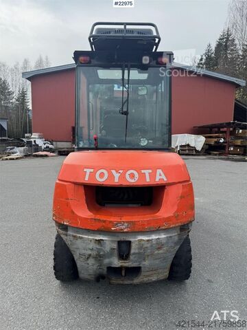 Gaffeltruck Toyota 42-7FD45 forklift – 9355 hours – 5.5 meter lifting