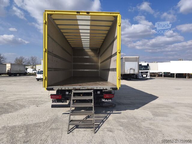 Закрытый кузов MAN TGL 12.250 4x2 Euro 6 Möbelkoffer m. Treppe