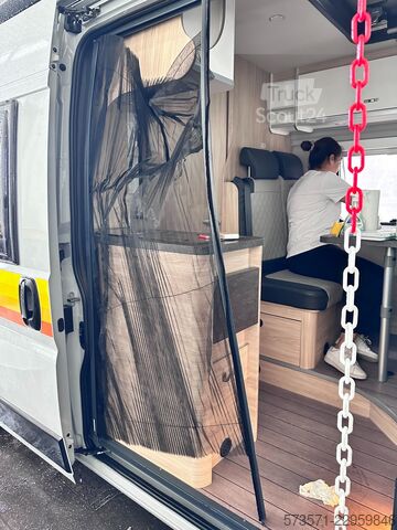 Obytný automobil Fiat Ducato Weinsberg Carabus 2023 | Manual | Techo elevable