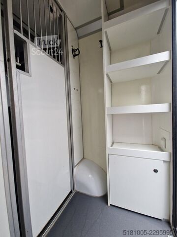 Transport af heste Renault Master paardenwagen Pro-Safety hengsten uitvoer...
