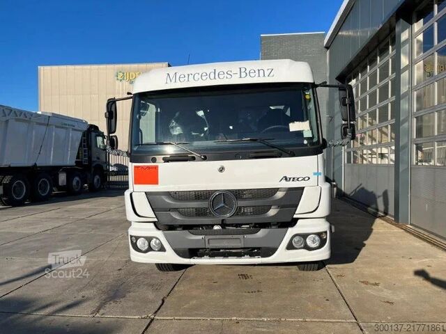 Cisternové nákladné vozidlo Mercedes-Benz Atego 1418 4x2 Fuel Tank Truck