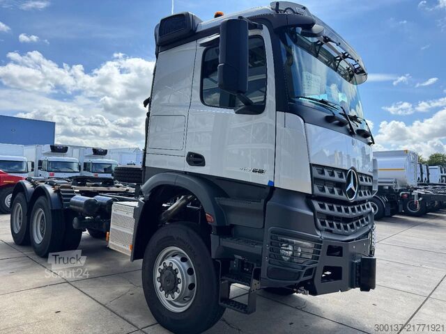 Teška dužnost Mercedes-Benz Arocs 4058 AS 6x6 Tractor Head 180T Push Pull E...