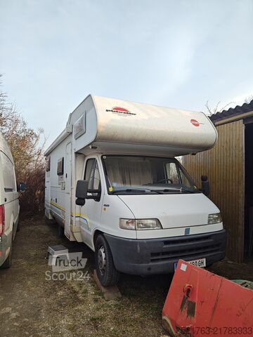 Alkovový obytný automobil FIAT 