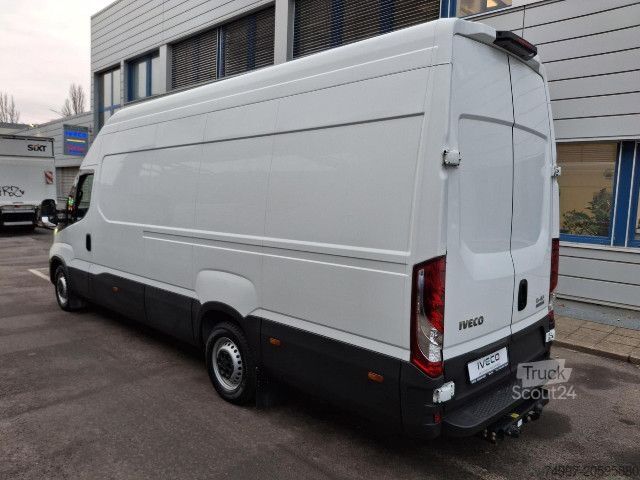 Furgon z wysokim dachem IVECO 35S14HA8 V/P / H3- Maxi-Hoch 2.10m / Hi-Matic