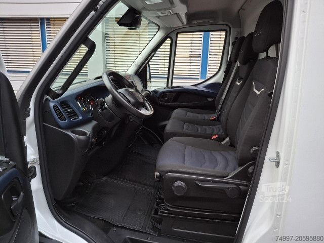 Højt tag varevogn IVECO 35S14HA8 V/P / H3- Maxi-Hoch 2.10m / Hi-Matic