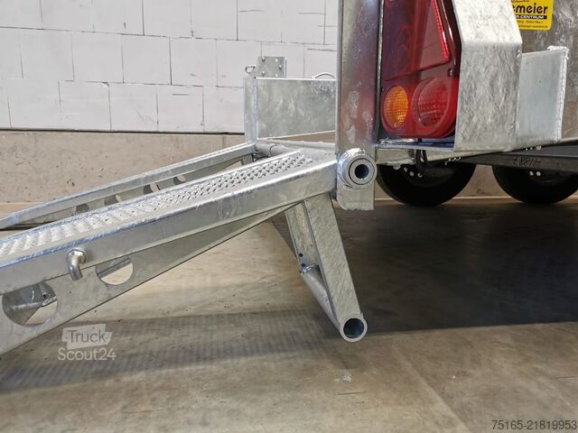 Prevozniki strojev in priklopniki za bagre Variant 2716 B3 Maschinentransporter