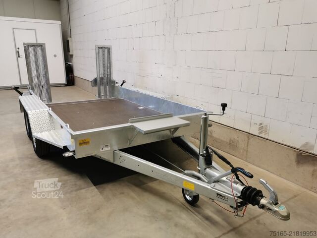 Prevozniki strojev in priklopniki za bagre Variant 2716 B3 Maschinentransporter