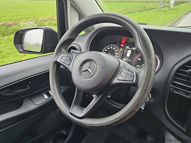 Στέισον βάγκον με ψηλή οροφή MERCEDES-BENZ VITO 116CI Airco, Trekhaak