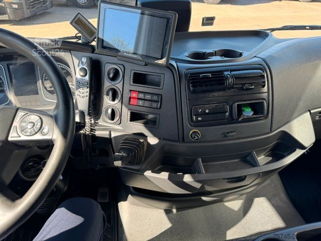 Nákladné auto s plochou korbou a plachtou MERCEDES-BENZ ATEGO 818 *  *STANDHEIZUNG*LBW * AUTOMATIK*