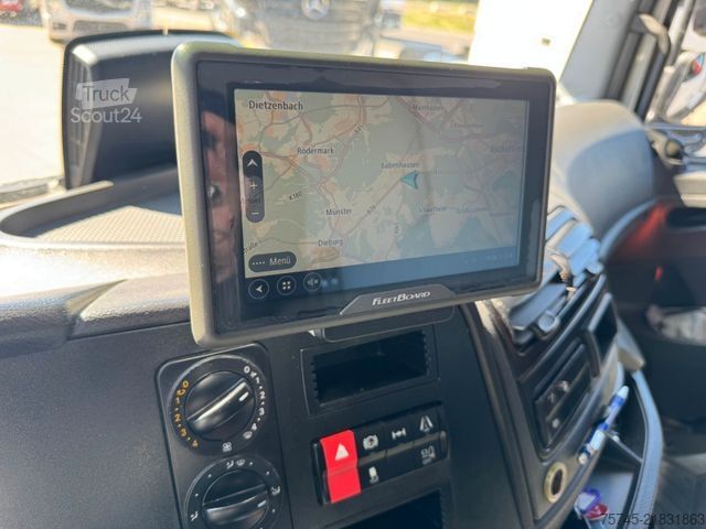 Nákladné auto s plochou korbou a plachtou MERCEDES-BENZ ATEGO 818 *  * LBW * AUTOMATIK * 8.600 KG *
