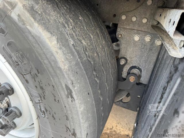 Otevřený návěs s plachtou SCHMITZ CARGOBULL SCB*S3T * STANDART * LIFTACHSE * HUBDACH *