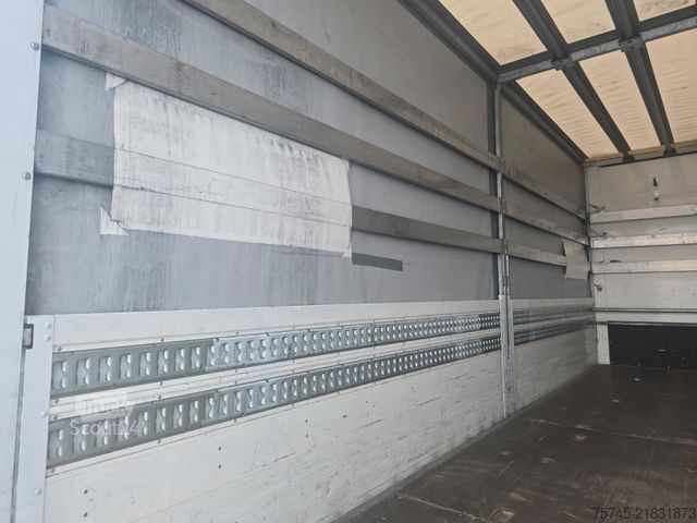 Nákladné auto s plochou korbou a plachtou MERCEDES-BENZ ATEGO 818 * ACC * 1.HAND * BÄR LBW 1T*SPURASSIST
