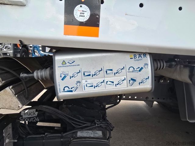 Nákladné auto s plochou korbou a plachtou MERCEDES-BENZ ATEGO 818 * ACC * 1.HAND * BÄR LBW 1T*SPURASSIST