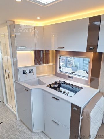 Integrētais kemperis BÜRSTNER Elegance I 920 G Verfügbar ab November 2026
