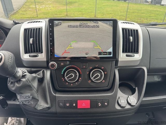 Husbil MOOVEO 60 EB Solar+Sat TV+AHK+Leder+Markise+Pilote
