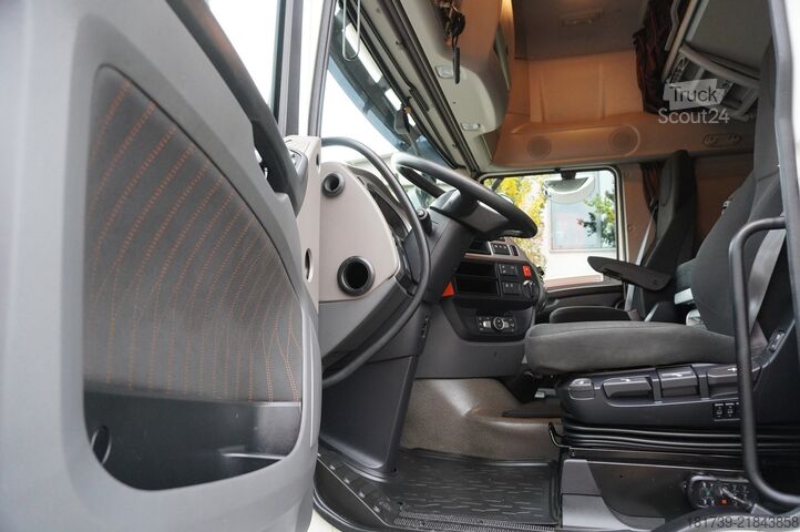 Ciężarówka chłodnia DAF XF 450 6×2 E6 / Refrigerator Lacapit/FRC
