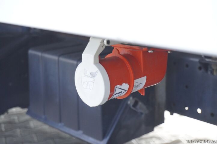 хладилен камион MAN TGM 15.250 / Aubineau 15 EPAL refrigerat