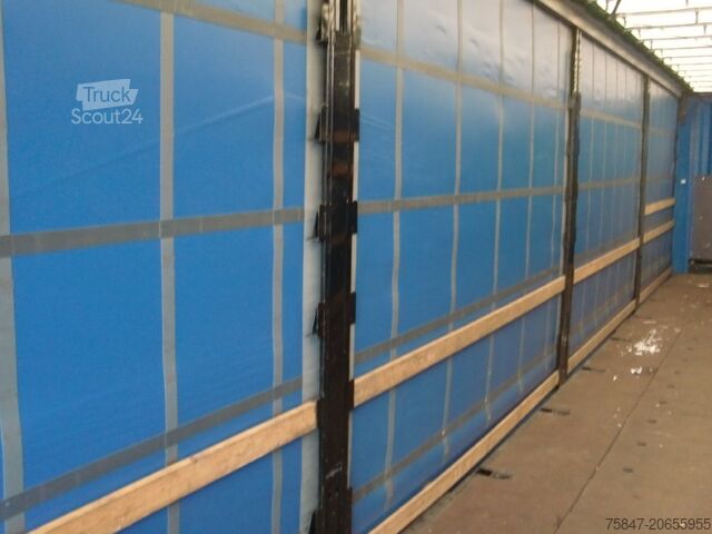 Pótkocsi platóval és ponyvával Krone SDP 27 Coil 8.600 bahnverladbar