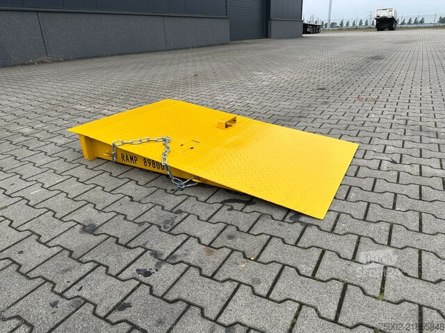 Konteyner Onbekend ramp 1m wide / 2,500kg
