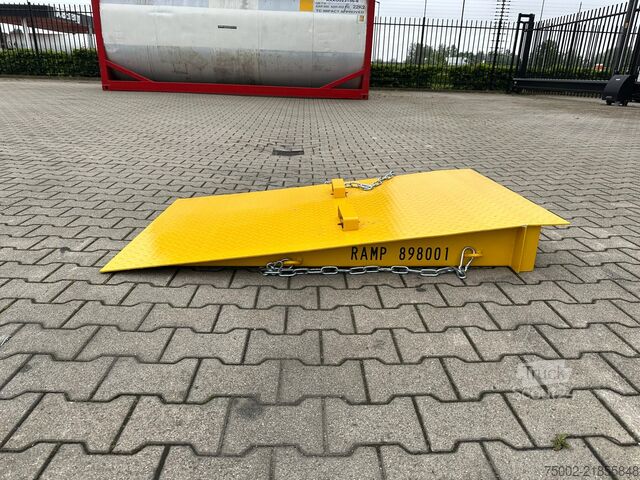 Konteyner Onbekend ramp 1m wide / 2,500kg