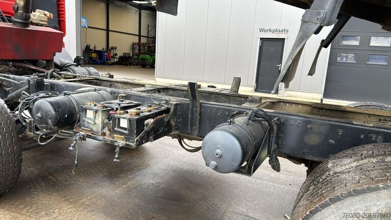 Volquete Renault Kerax 370 (LAMES / STEEL SUSP. / BIG AXLE / GRA...